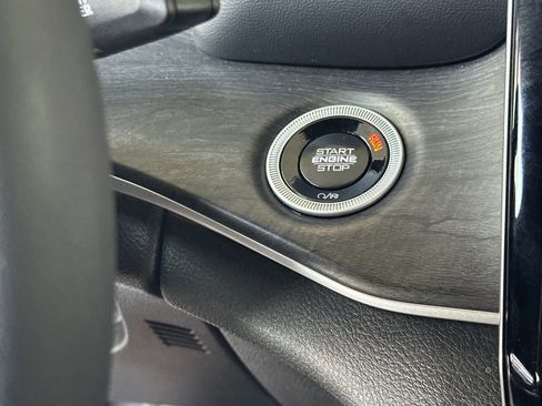 Used 2024 Jeep Grand Cherokee Limited 4xe image 23