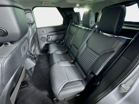 Certified 2024 Land Rover Discovery S AWD/4WD image 24