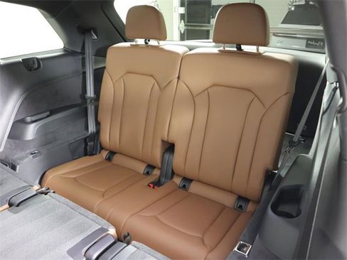 Certified 2025 Audi Q7 3.0T Premium Plus w/ Premium Plus Package image 23