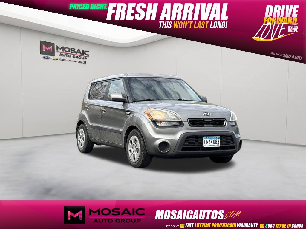 Used 2013 Kia Soul FWD image 1