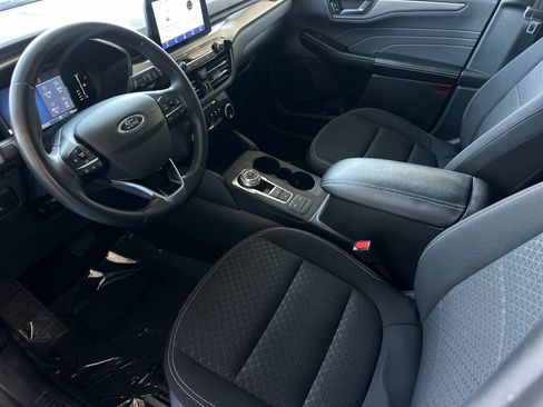 Used 2024 Ford Escape Active FWD image 9
