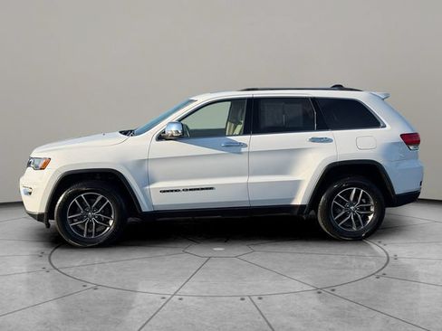 Used 2018 Jeep Grand Cherokee Limited AWD/4WD image 3