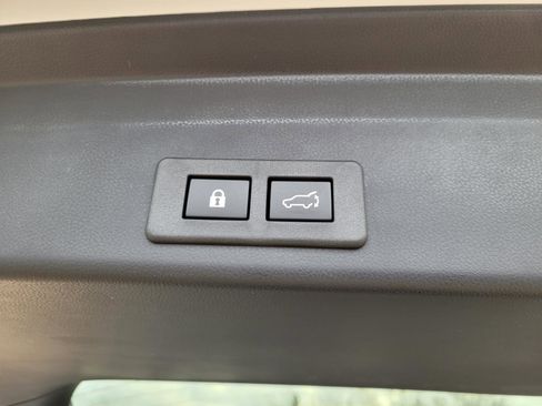 New 2026 Subaru Ascent Limited Bronze image 19