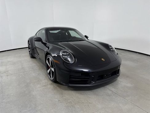 New 2026 Porsche 911 Carrera 4S image 9