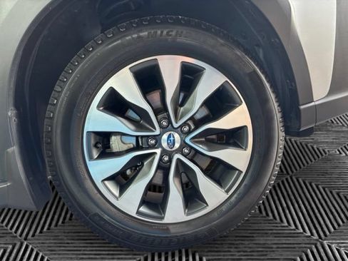 Used 2023 Subaru Outback Touring XT AWD/4WD image 32