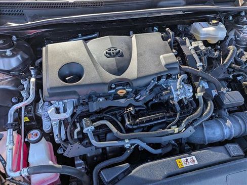 Used 2021 Toyota Camry LE image 21