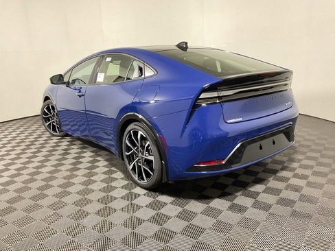 New 2025 Toyota Prius Plug-In Hybrid image 12