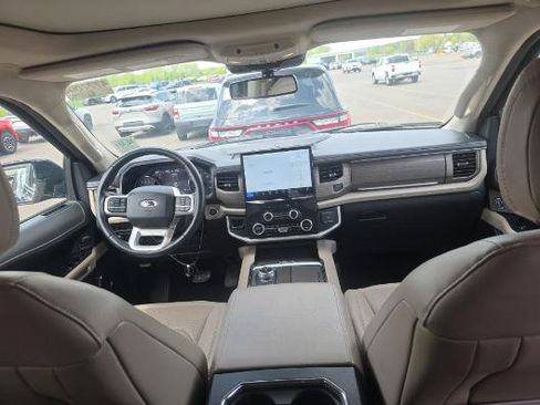 Used 2024 Ford Expedition Max Limited RWD image 11