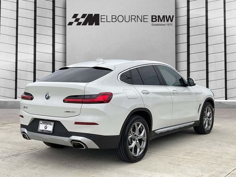 Used 2022 BMW X4 xDrive30i AWD/4WD image 4