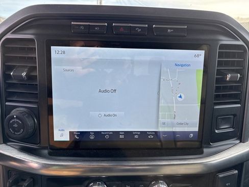 Used 2021 Ford F150 Lariat w/ Equipment Group 502A High image 31