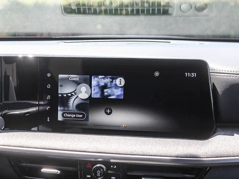 Used 2025 Nissan Kicks SV FWD image 18
