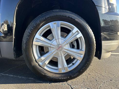 Used 2017 GMC Terrain SLT w/ Open Road Package image 13