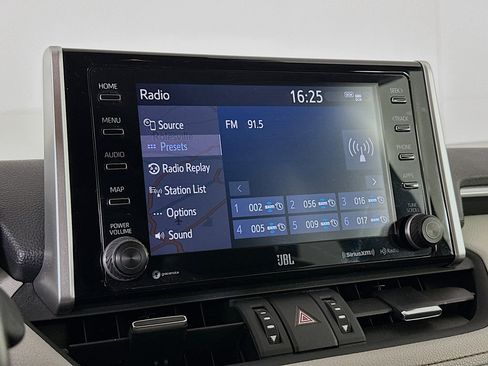 Used 2019 Toyota RAV4 Limited image 21