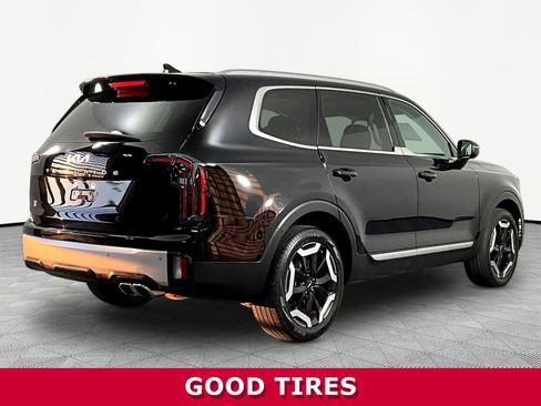 Used 2024 Kia Telluride EX w/ EX Captain's Chair Package FWD image 6