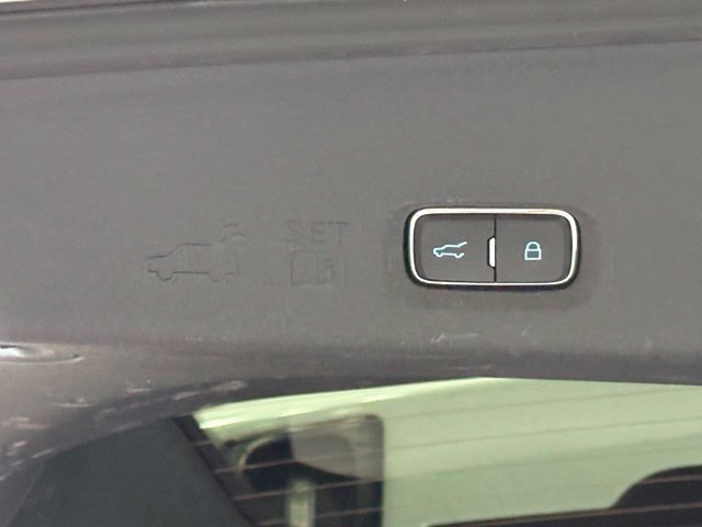 Used 2025 Ford Expedition Max Platinum AWD/4WD image 32
