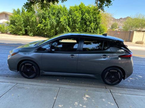 Used 2025 Nissan Leaf SV Plus image 14