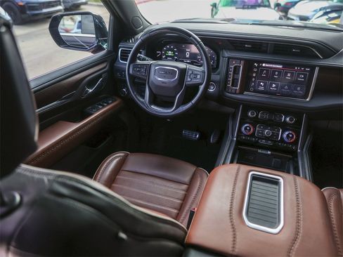 Used 2023 GMC Yukon Denali Ultimate image 36
