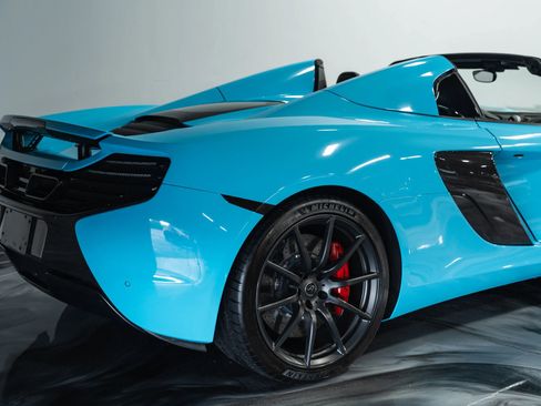Used 2016 McLaren 650S Spider image 10