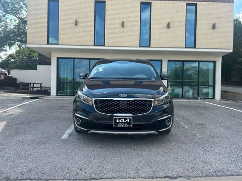 Used 2016 Kia Sedona SX Limited image 4