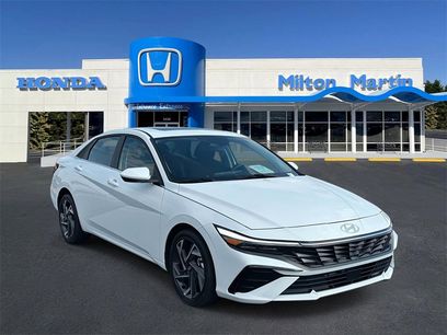 Used 2025 Hyundai Elantra SEL