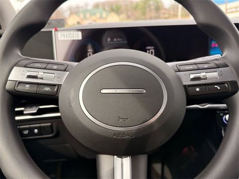 Certified 2025 Hyundai Tucson SEL image 9