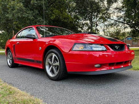 Used 2004 Ford Mustang Mach 1 RWD image 25