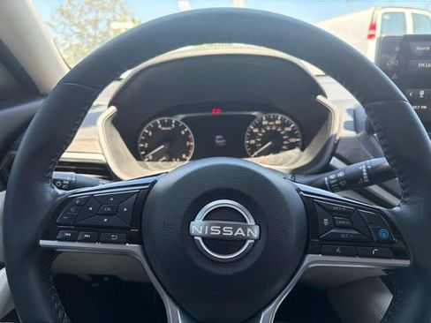 Used 2023 Nissan Altima 2.5 SL FWD image 7