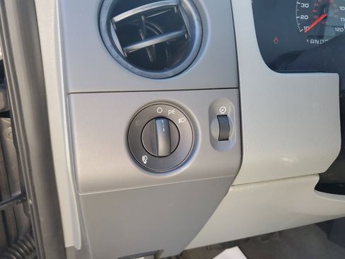 Used 2007 Ford F150 STX image 18