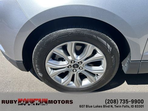 Used 2023 Ford Edge Titanium AWD/4WD image 12