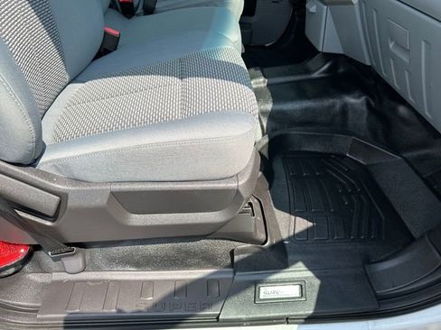 Used 2016 Ford F550 4x4 Crew Cab Super Duty image 27