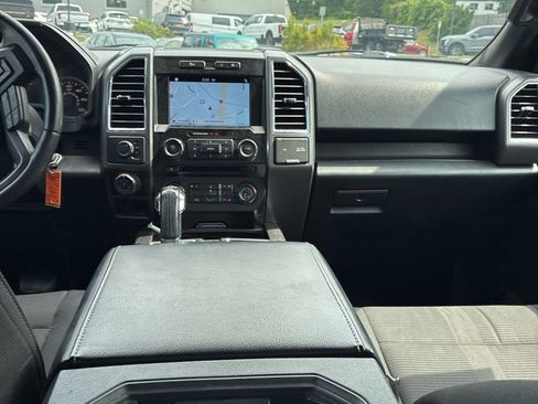 Used 2016 Ford F150 XLT w/ Equipment Group 302A Luxury AWD/4WD image 10