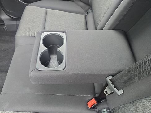 Used 2025 Nissan Rogue SV FWD image 19