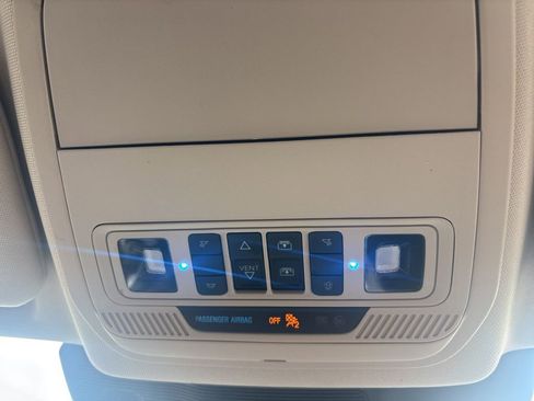 Used 2023 Ford Explorer XLT w/ Equipment Group 202A image 34