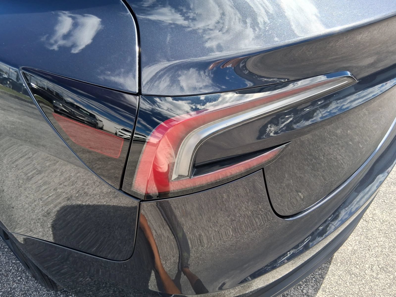 Used 2024 Tesla Model 3 Long Range RWD image 12