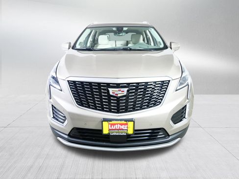 Used 2023 Cadillac XT5 Premium Luxury w/ Technology Package image 2