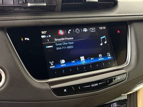 Used 2018 Cadillac XT5 FWD image 25