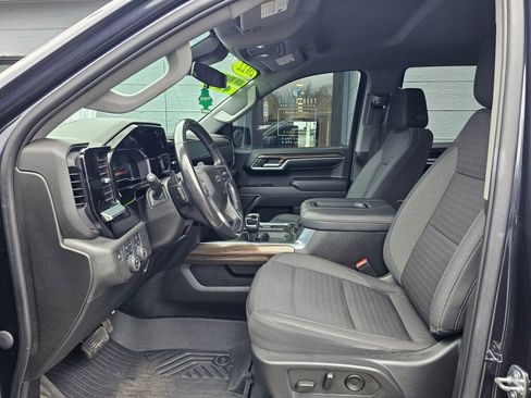 Used 2022 Chevrolet Silverado 1500 RST AWD/4WD image 21