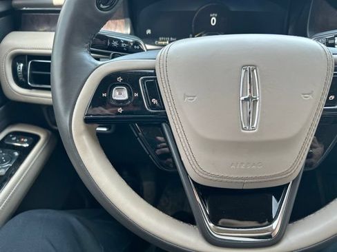 Used 2022 Lincoln Aviator Reserve w/ Elements Package Plus AWD/4WD image 17