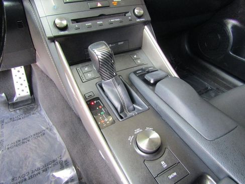 Used 2016 Lexus IS 200t w/ F Sport Package RWD image 19