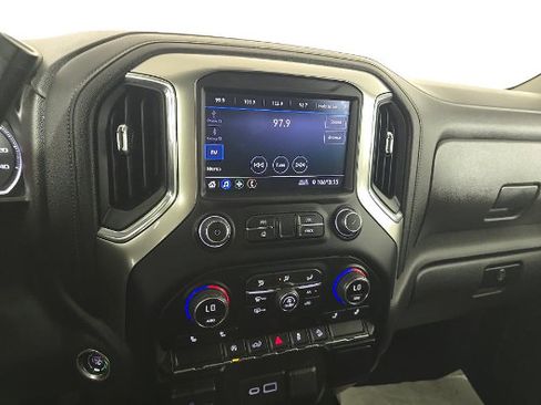 Used 2021 Chevrolet Silverado 1500 RST AWD/4WD image 4