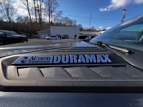 Used 2020 Chevrolet Silverado 2500 LTZ w/ LTZ Premium Package image 34