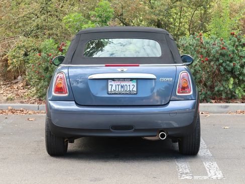 Used 2009 MINI Cooper Convertible FWD image 10