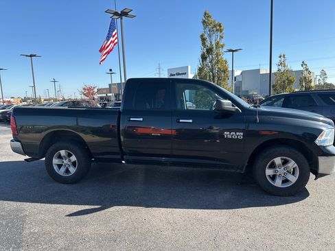 Used 2018 RAM 1500 Classic SLT image 1