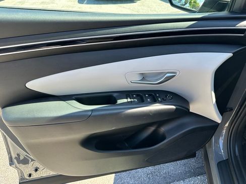 Certified 2024 Hyundai Tucson SEL AWD/4WD image 12