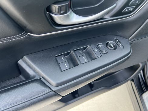 Used 2019 Honda CR-V Touring image 15