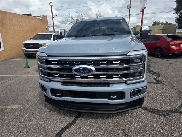 Used 2024 Ford F250 Platinum w/ FX4 Off-Road Package AWD/4WD image 4