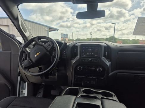 Used 2021 Chevrolet Silverado 2500 W/T w/ WT Convenience Package AWD/4WD image 22