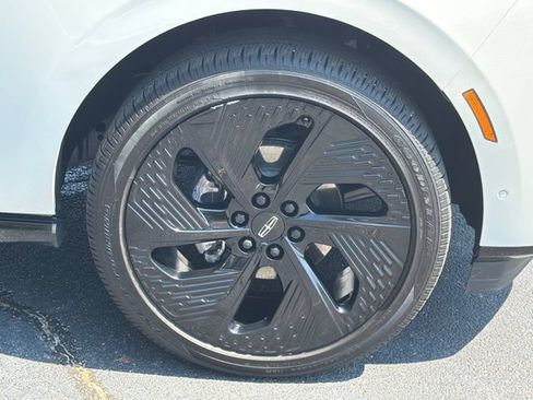 Used 2025 Lincoln Navigator L Black Label AWD/4WD image 14