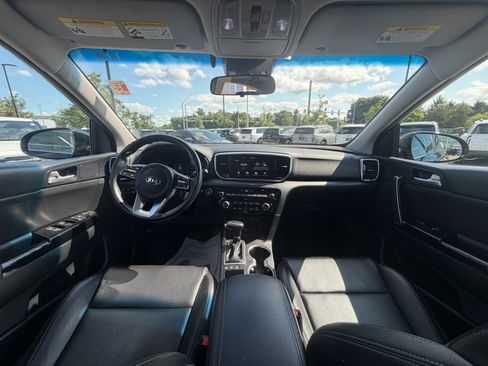 Used 2022 Kia Sportage EX AWD/4WD image 8