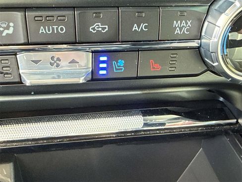 Used 2023 Ford F150 Lariat image 16